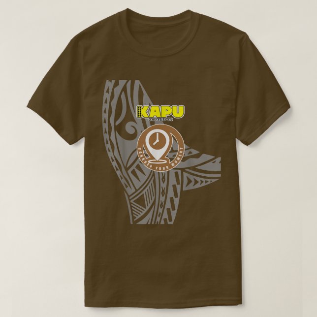 Kapu Coffee Abzeichen Button Drop T-Shirt (Design vorne)