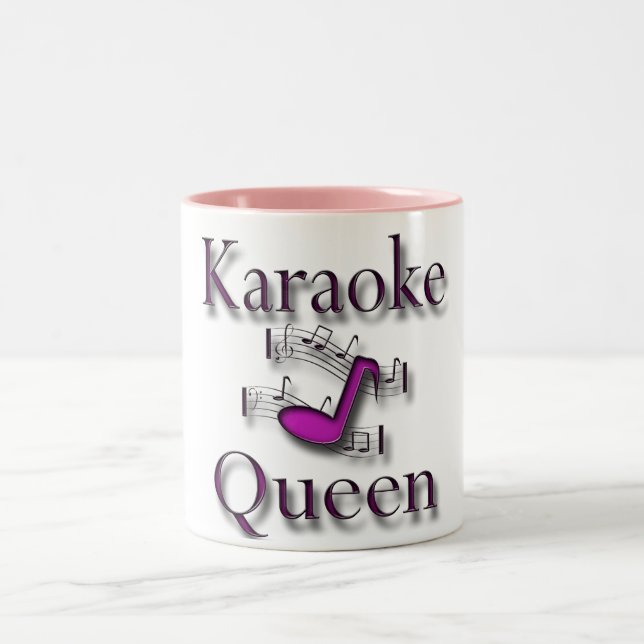 Karaoke-Königin Zweifarbige Tasse (Mittel)