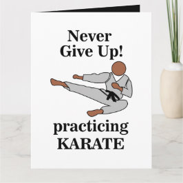 Karate Black Belt verzichten niemals auf Kampfkuns Karte