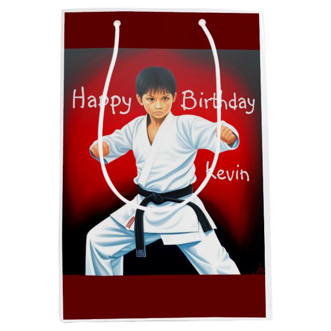 Karate Boy Birthday Geschenktasche Mittlere Geschenktüte (Vorderseite)