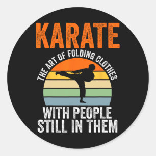 Karate Die Kunst des Kleiderfaltens mit Menschen M Runder Aufkleber