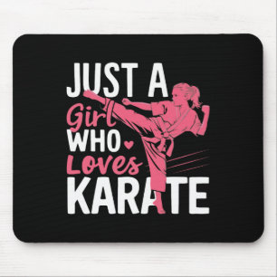 Karate Just A Girl Who Lieben Karate Martial Arts Mousepad
