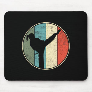 Karate-Mädchen Retro Vintage Mousepad