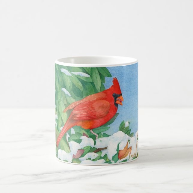 Kardinal auf einem verschneiten Busch Kaffeetasse (Mittel)