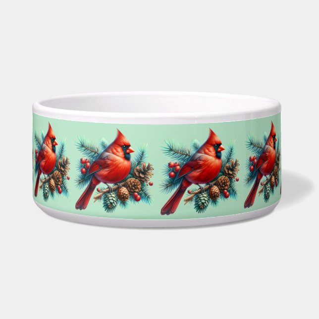 Kardinal auf Kiefernzweig mit Winter Berries Haust Napf (Vorderseite)