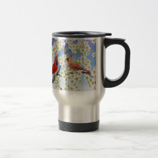 Kardinals-Paare in der Apfelbaum-Reise-Tasse Reisebecher