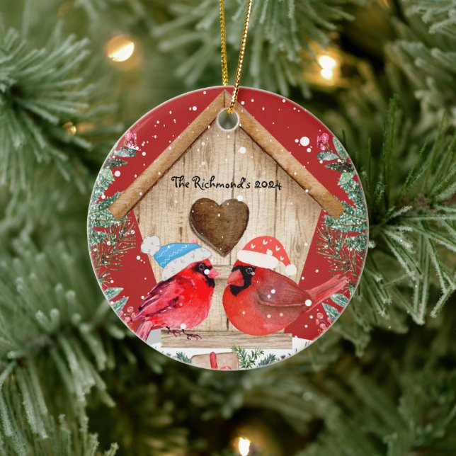 Kardinals Treehouse Personalisiert Keramik Ornament (Baum)