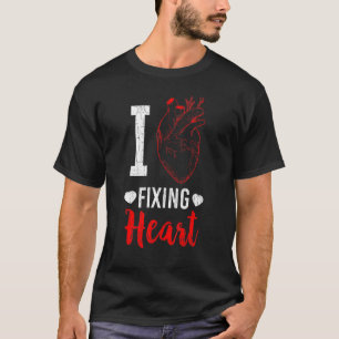 Kardiologie-Liebe zur Fixierung von Herz-Grafik-Ka T-Shirt