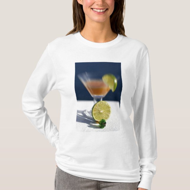 Karibik, Jungfrau Tropischer Rum-Punch T-Shirt (Vorderseite)