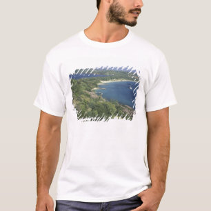 Karibik, Westindische Inseln, St. Lucia. Blick auf T-Shirt