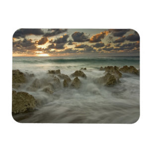 Karibisches Meer, Kaimaninseln. Brandwellen 3 Magnet