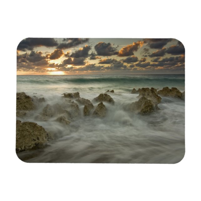 Karibisches Meer, Kaimaninseln. Brandwellen 3 Magnet (Horizontal)