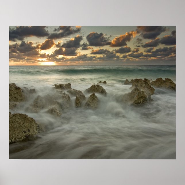Karibisches Meer, Kaimaninseln. Brandwellen 3 Poster (Vorne)