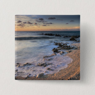 Karibisches Meer, Kaimaninseln.  Wellen Button