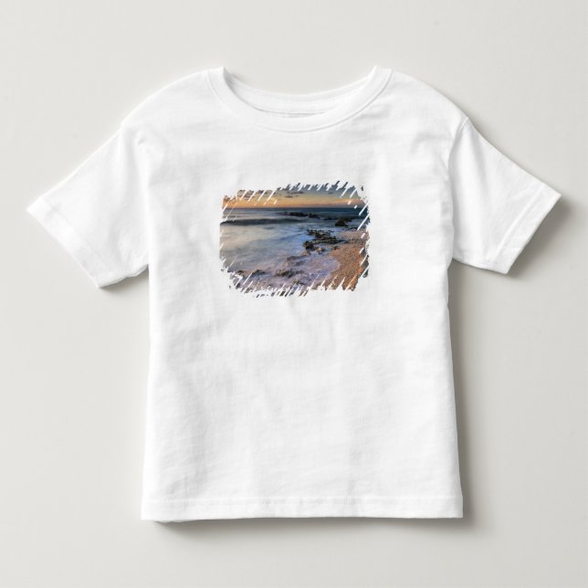 Karibisches Meer, Kaimaninseln.  Wellen Kleinkind T-shirt (Vorderseite)
