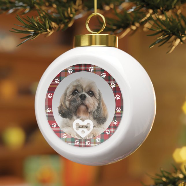 Kariert Shih Tzu Pet Foto Vater Mama Weihnachtsfei Keramik Kugel-Ornament (Pet Dog Plaid Paw Prints Christmas Holiday Ornament)