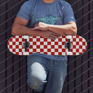 Karierte Quadrate rot weiß geometrisch retro Skateboard