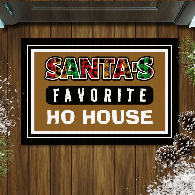 Karierter Weihnachtsmann liebt Ho House Weihnachte Fußmatte (brown Christmas doormat with funny quote "Santa's favorite ho house")