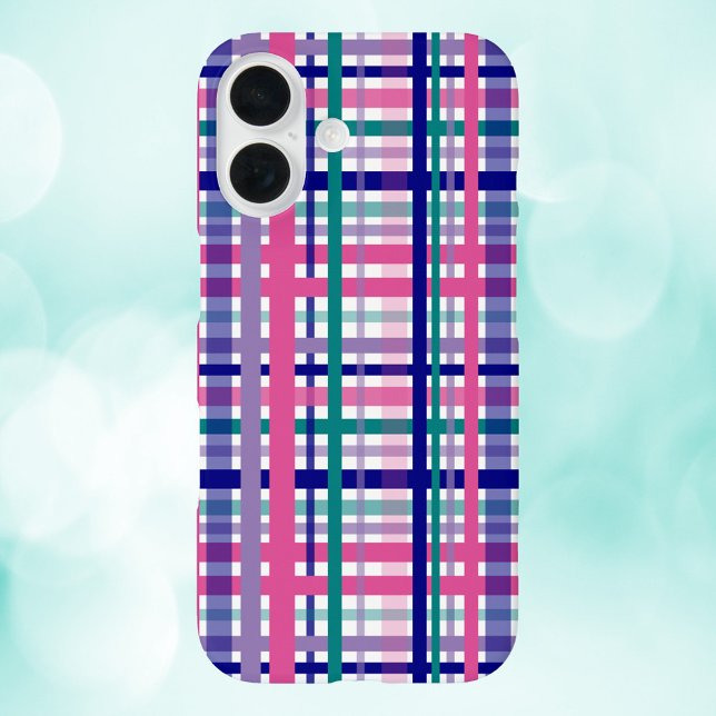 Kariertes Lila rosa Aquamarines Navy Blue Muster iPhone 16 Hülle (A phone case with a plaid pattern done in pink, purple, teal and navy blue.)