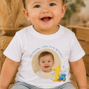 Kariertes T-Shirt zum Erstellen eines eigenen Gebu