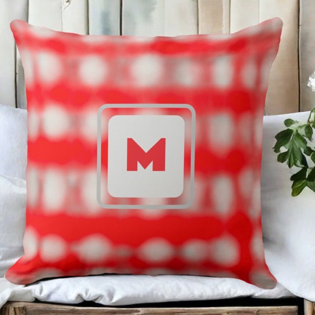 Kariertes Tartan, rot, grau, Monogramm Weihnachten Kissen (Von Creator hochgeladen)