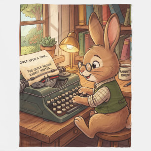 Karikatur-Hase, der auf einer Retro-Schreibmaschin Fleecedecke