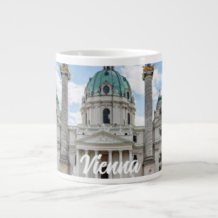 Karlskirche in Wien, Österreich Jumbo-Tasse