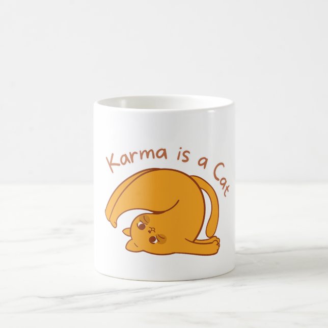 Karma ist eine Katze Kaffeetasse (Mittel)