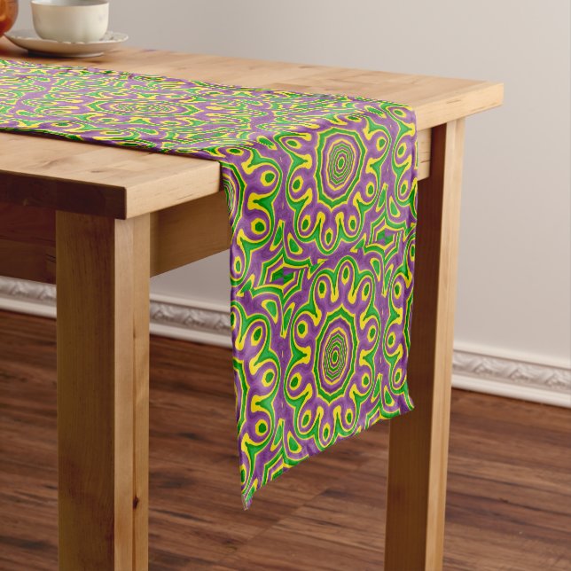 Karneval-grüner gelber lila MusterMandala Kurzer Tischläufer (Beispiel)