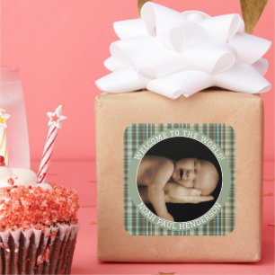 Karo-Baby-Junge-Fotosticker Quadratischer Aufkleber