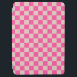 Karo Coral Pink Checked Pattern Checkerboard iPad Air Hülle<br><div class="desc">Schachbrett - Korallenrosa und Lachs.</div>