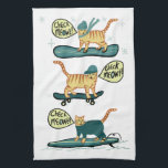 Karo Meowt! Skateboard Surf Snowboard Tabby Katze Geschirrtuch<br><div class="desc">KARO MEOWT! Dekorieren Sie Ihre Küche mit diesem lustigen Katzenhandtuch. Macht ein großartiges Hauswärme- oder Geburtstagsgeschenk für diesen Katzenliebhaber in eurem Leben! Oder die Skateboarder,  Surfer oder Snowboarder! Karo in meinem Shop für mehr passende Sachen wie Tasse und Aufkleber! Und mehr Katzen .. und Hunde!</div>