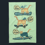 Karo Meowt! Skateboard Surf Snowboard Tabby Katze Geschirrtuch<br><div class="desc">KARO MEOWT! Dekorieren Sie Ihre Küche mit diesem lustigen Katzenhandtuch. Macht ein großartiges Hauswärme- oder Geburtstagsgeschenk für diesen Katzenliebhaber in eurem Leben! Oder die Skateboarder,  Surfer oder Snowboarder! Karo in meinem Shop für mehr passende Sachen wie Tasse und Aufkleber! Und mehr Katzen .. und Hunde!</div>
