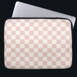 Karo Pale Beige Checked Pattern Checkerboard Laptopschutzhülle<br><div class="desc">Schachbrett - Cremeweiß und blassbeige Schachbrett.</div>