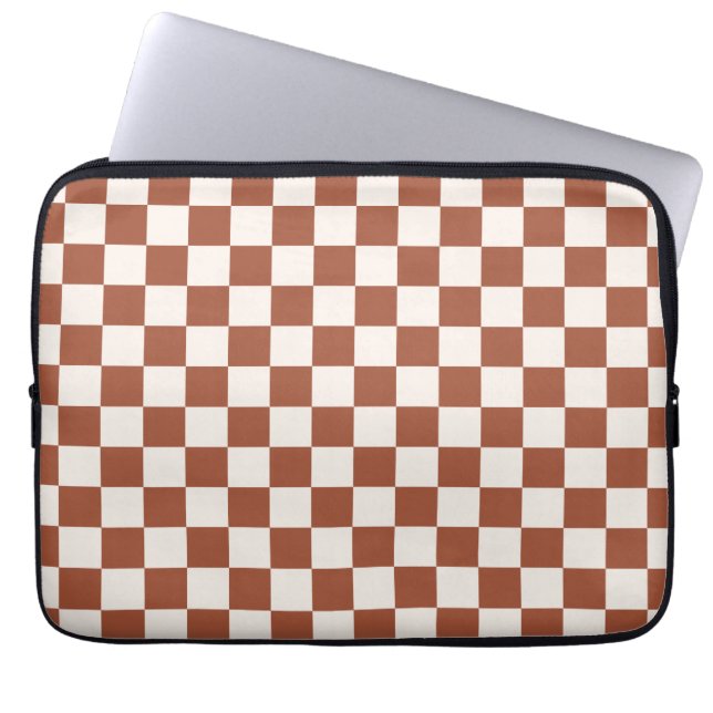Karo Rust Checked Terracotta Checkerboard Laptopschutzhülle (Vorderseite)
