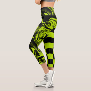 Karo und Wirbel - Kalkgrün und Schwarz Capri Leggings