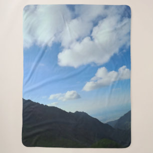 Karpaten-Blauhimmel-Gipfel – Rumänien Bergkunst Sherpadecke