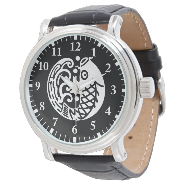 Karpfenwelle Armbanduhr (Schrägansicht)