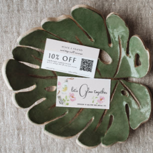 Karte mit floraler Wellness-Bewerbung