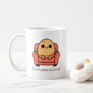 Kartoffel auf dem Sofa und stolz darauf Kaffeetasse