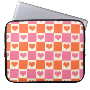 Karton-Herzen in Rosa, Orange und Creme Laptopschutzhülle
