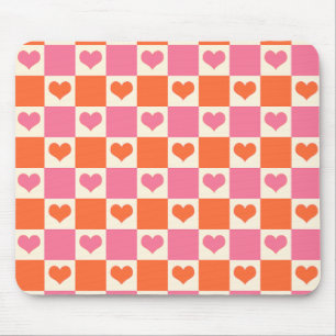 Karton-Herzen in Rosa, Orange und Creme Mousepad