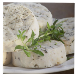 Käse aus französischer Ziege - Chevre - mit Krä Fliese