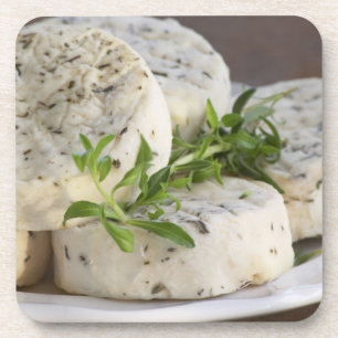 Käse aus französischer Ziege - Chevre - mit Kräute Untersetzer