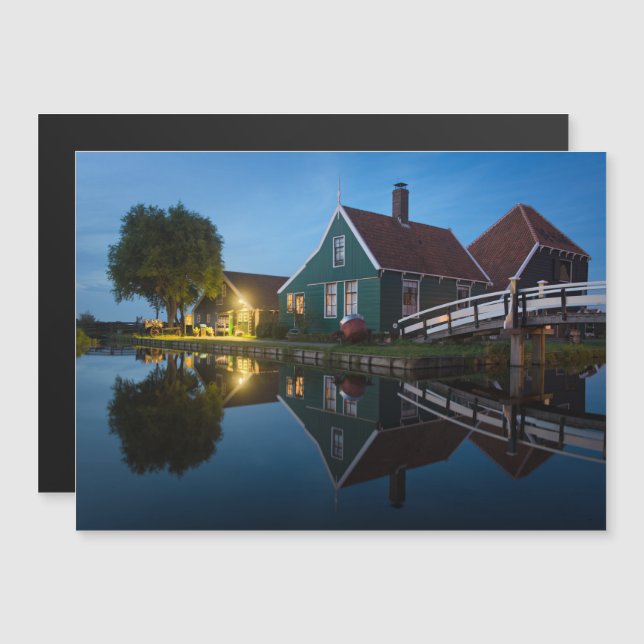 Käsefarm in Holland bei Dämmerung Magneteinladung (Vorne/Hinten)