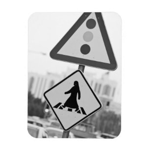 Katar, Ad Dawhah, Doha. Arabische Fußgängerzone  Magnet