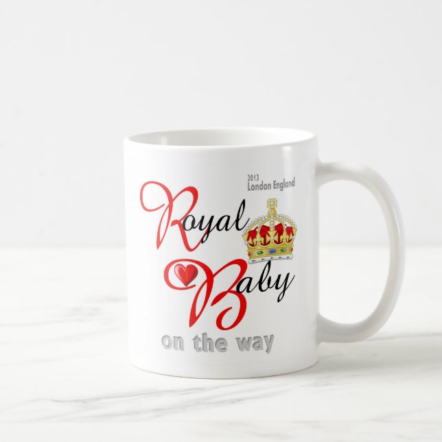 Kate und Williams königliches Baby auf der Weise Kaffeetasse (Rechts)