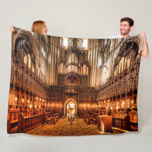 KATHEDERAL INNERHALB FLEECEDECKE