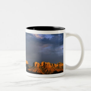 Kathedrale Felsen in Sedona Arizona Zweifarbige Tasse
