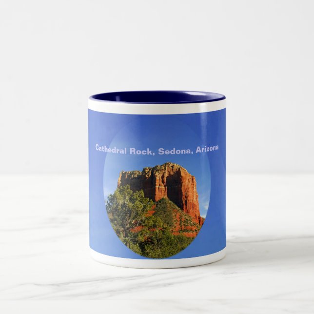 Kathedrale Rock, Arizona Zweifarbige Tasse (Mittel)
